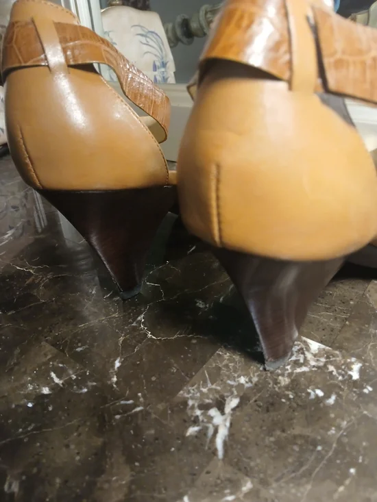 MICHAEL Michael Kors Tan and Gold Open-Toe Ankle-Strap Heels - Picture 7 of 15